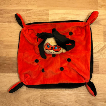 Doudou coccinelle